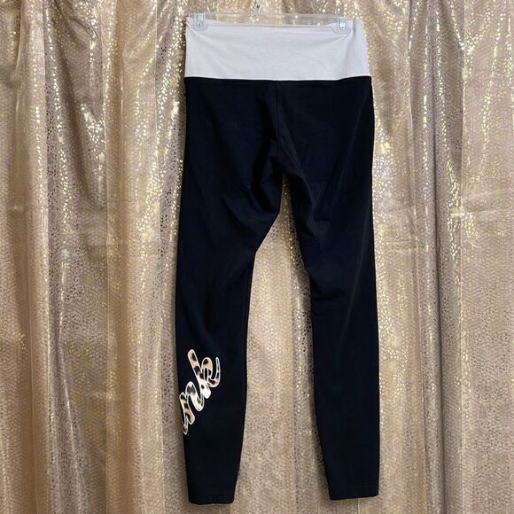 PINK Victoria’s Secret high waisted black/white leopard logo leggings, size M - Picture 5 of 6